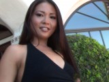 Vidéo porno mobile : Asian beauty fucked by an old man